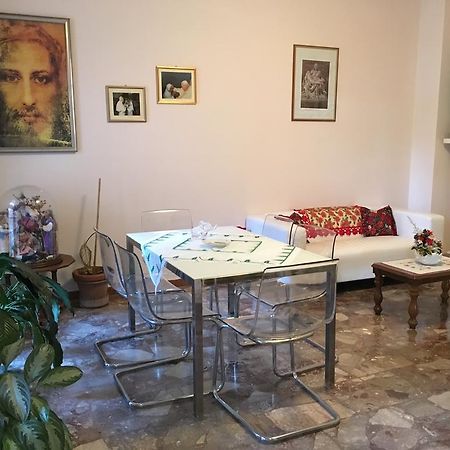 Casa Nostra Signora Otel Isola Farnese Dış mekan fotoğraf