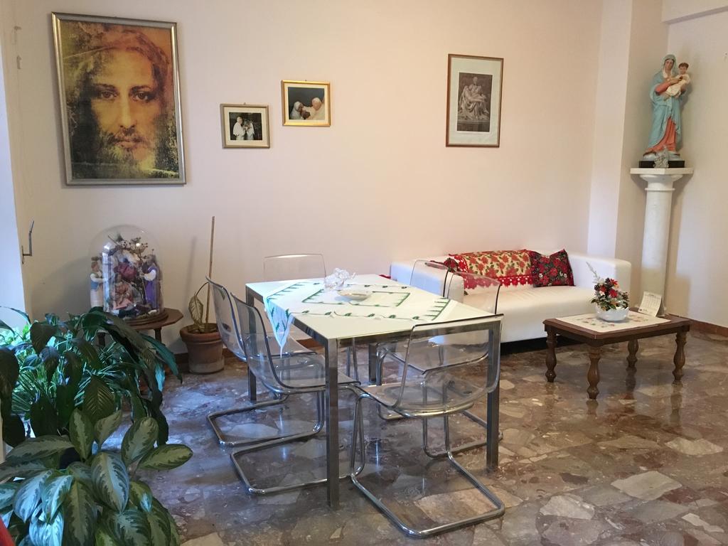 Casa Nostra Signora Otel Isola Farnese Dış mekan fotoğraf