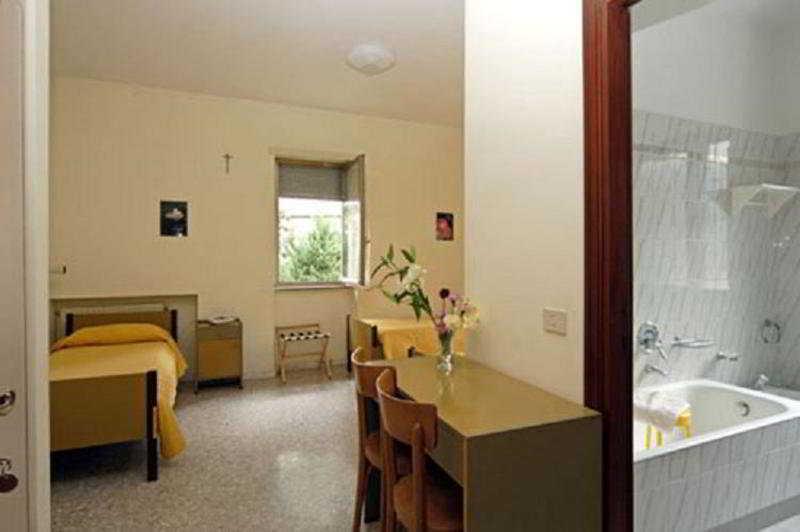 Casa Nostra Signora Otel Isola Farnese Dış mekan fotoğraf