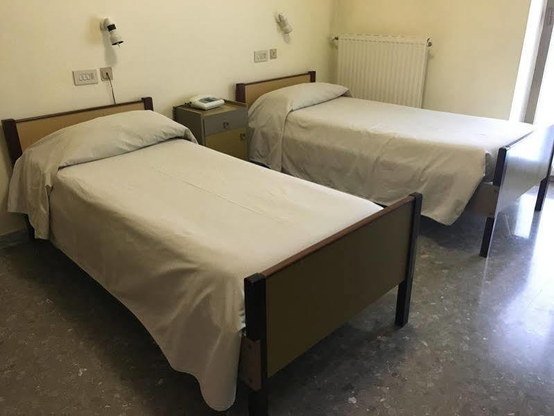 Casa Nostra Signora Otel Isola Farnese Dış mekan fotoğraf